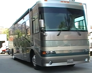 2007 Alpine Motorhome 36 foot paint job by www.thecrashdoctor.com