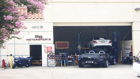 autobody work bay double work area for lease from www.autobodyunlimitedinc.com